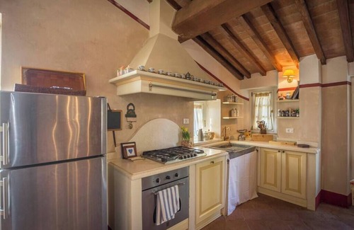 Monteverdi Marittimo Villa | Casale degli Olmi, historic villa with terrace and enchanting view