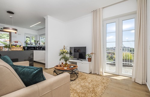 Canhas Ski Chalet | Casas da Luz - Casa da Pedreira by Madeira Sun Tra