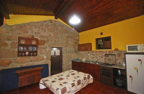 Geres House | Casas da Paz by Gerês Casas
