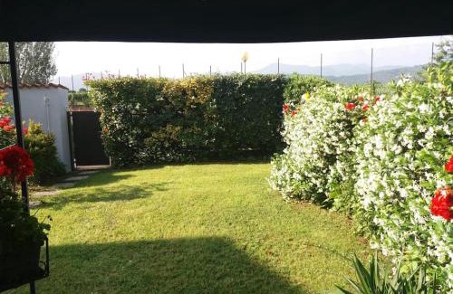 Paderno Franciacorta Apartment | CASETTA MIRAVIGNA cozy flat with garden in Franciacorta & Iseo Lake