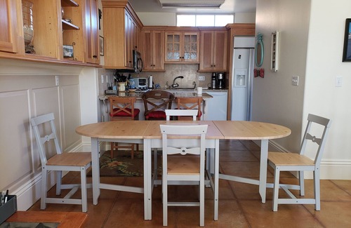 Westside Santa Cruz House | Casita De Santa Cruz - Steps from Scenic West Cliff Drive