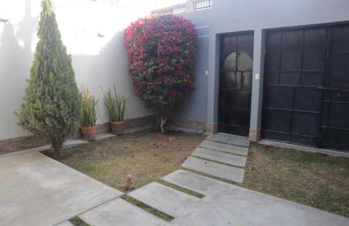Ica House | Casita en Ica Villa Periodista cerca a Huacachina