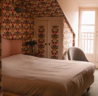 Varetz Hotel | Castel Novel Cottage