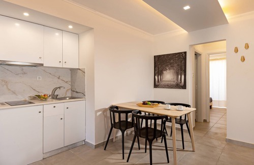 Panormos Apartment | Castello Apartments