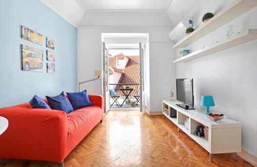 Santa Maria Maior Apartment | Castelo Apartment - Beautiful Balcony View
