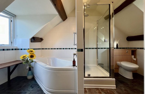 Harlech Hotel | Castle Cottage Inn