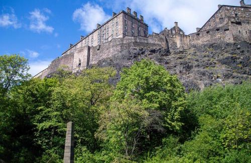 Old Town Apartment | Castle View Luxury 1 Bed Apartment