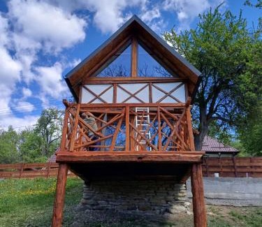Bradulet House | Casutele de Poveste