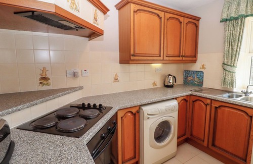 Akeld Cottage | CATKIN COTTAGE, pet friendly, character holiday cottage in Wooler