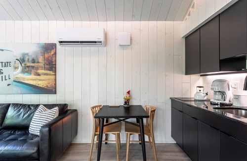 Jefferson Apartment | Catskill Modern Tiny Escape Hot Tub Sauna Outdoor Theatre