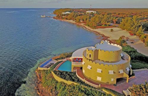 Gun Bay House | Cayman Castle & Guesthouse by Grand Cayman Villas & Condos