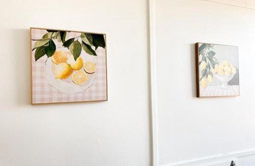 Wollongong CBD Apartment | CBD Studio - Sleeps 4 - Rooftop Courtyard - Views