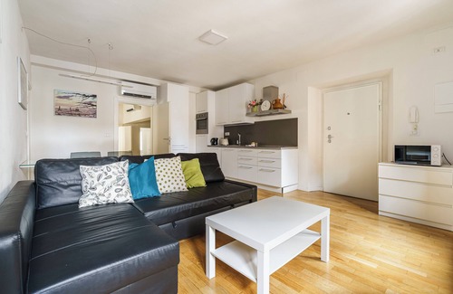 Duomo Apartment | CDT Duomo - Three Bedroom Apartment, Sleeps 6