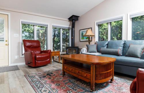 Galloway House | Cedar Cove Cottage by Simple Life Rentals