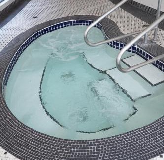 Crosstown Apartment | Center of the City