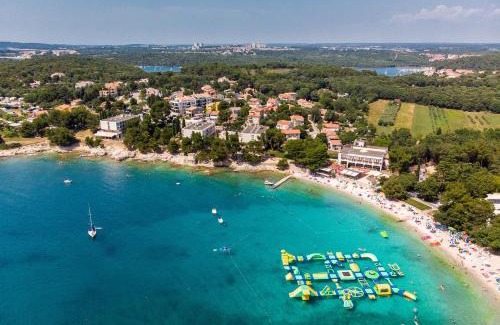 Banjole Hotel | Centinera Resort