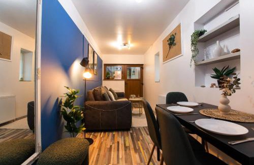 Bucharest City-Centre Villa | Central 2-Bedroom House with Shared Courtyard near Old Town Bucharest