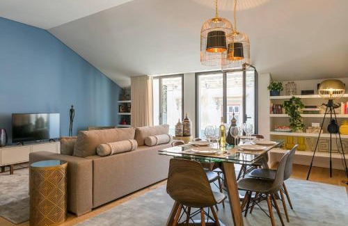 Bairro Alto Apartment | Central 2BDR Apartment with Balcony by LovelyStay