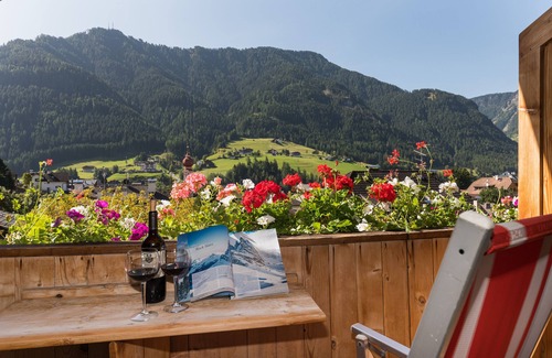 Ortisei House | Central 3-bedroom apartment on the second floor