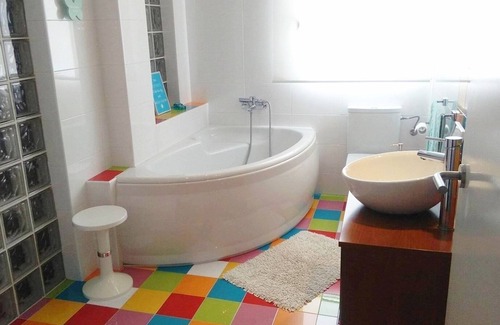 Tarrega House | CENTRAL AND MODERN ACCOMMODATION