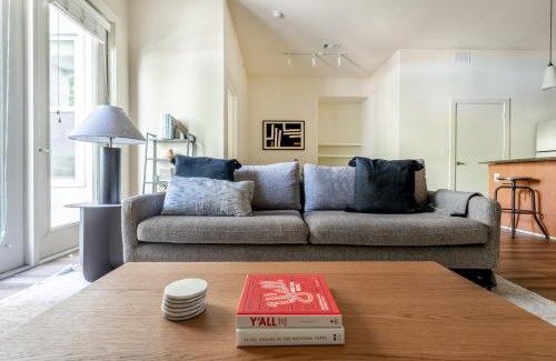 North Burnet Apartment | Central Domain 2br w pool wd gym ATX-204