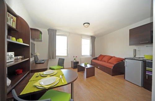 Bourg-en-Bresse Apartment | Central Fac