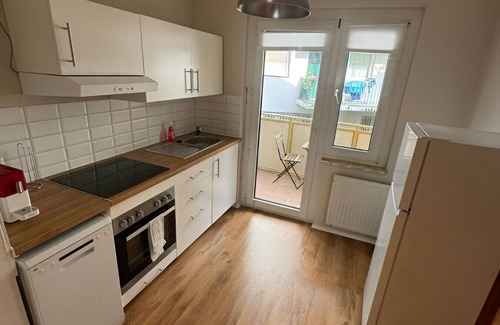 Suedviertel Apartment | Central in Essen! 5 minutes walk from the train station! WH1