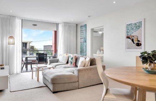 Kings Beach Apartment | Central Kings Beach 2 BR APT w Pool and Spa access