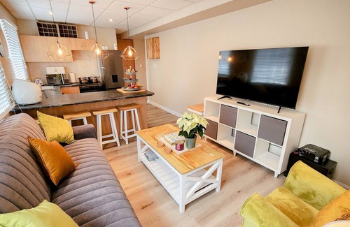 Paarl Apartment | Central located on the Main rd, fully equiped apartment.