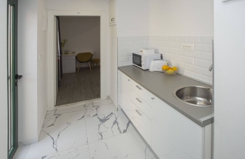 Split House | Central Old Town Rooms