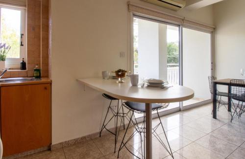 Lykabittos Apartment | Central & Peaceful Nicosia 2BR
