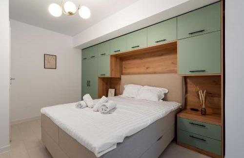 Sector 5 Apartment | Central Penthouse 1112