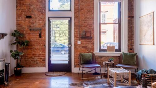 Covington Apartment | Central Urban Flat - Near the Best of Covington