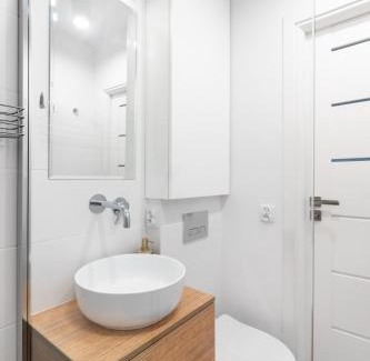 Muranow Apartment | Central Warsaw Apartment - Great Location- Warsaw Stays - Old Town - Anielewicza