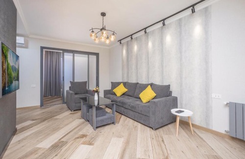Kentron Apartment | Central Yerevan 2 Bedroom Loft Apartment,Near Republic Square