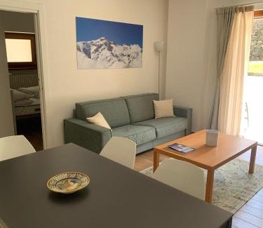 Limone Piemonte Apartment | Centralissima e comoda agli impianti di risalita - La Casa Rosa - Limone Piemonte