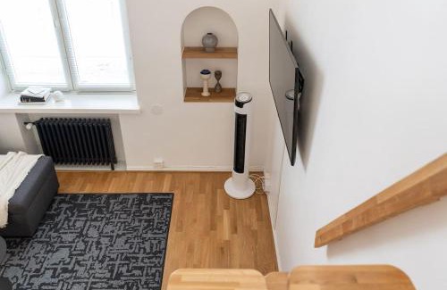 Toolo Apartment | Centrally Located for Up to 4