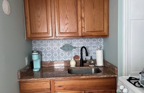 North End House | CENTRALLY LOCATED TOWNHOME IN THE HEART OF OCNJ! CLOSE TO EVERYTHING!