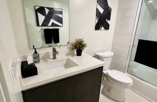 West Los Angeles Apartment | Century City Chic 4 sleep free parking 402