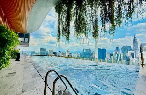 Golden Triangle Apartment | Ceylonz Suites by Green Orchid