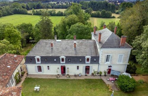 Montagrier Bed & Breakfast | Château de Gouyas