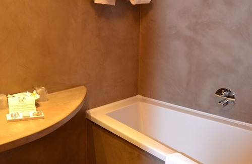 Charge Hotel | Château de Pray