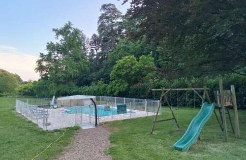 Montrichard Val de Cher Bed & Breakfast | Château de Vallagon