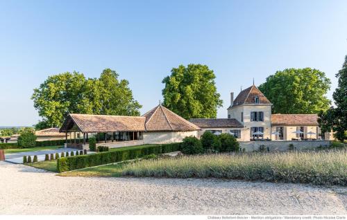 Saint-Laurent-des-Combes Bed & Breakfast | Château Bellefont-Belcier