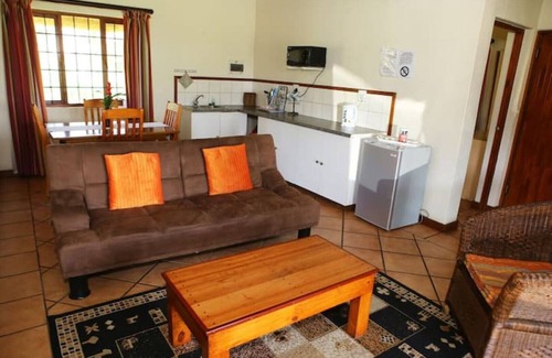 Krugersdorp Ski Chalet | Chalet 02 - One bedroom chalet