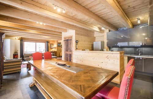 Landry Ski Chalet | CHALET 16 pers WEEKEND & WEEKEND SAUNA free funicular shuttle ARC 1600