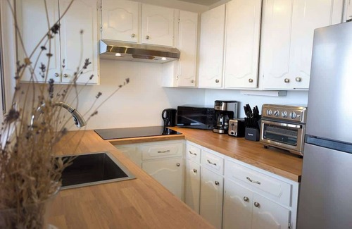 Cap-Saint-Ignace House | Chalet 691 Waterfront | Spa | Fireplace | WiFi |AC