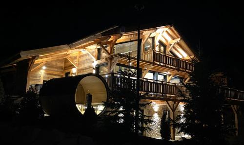 Superbolquere Ski Chalet | Chalet Aguila - Jacuzzi et sauna panoramique - Construit en 2023