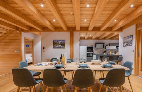 Monetier-les-Bains Ski Chalet | Chalet Aigle