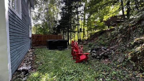 Owl's Head Ski Resort House | Chalet Bleu Ski In Ski Out With Spa